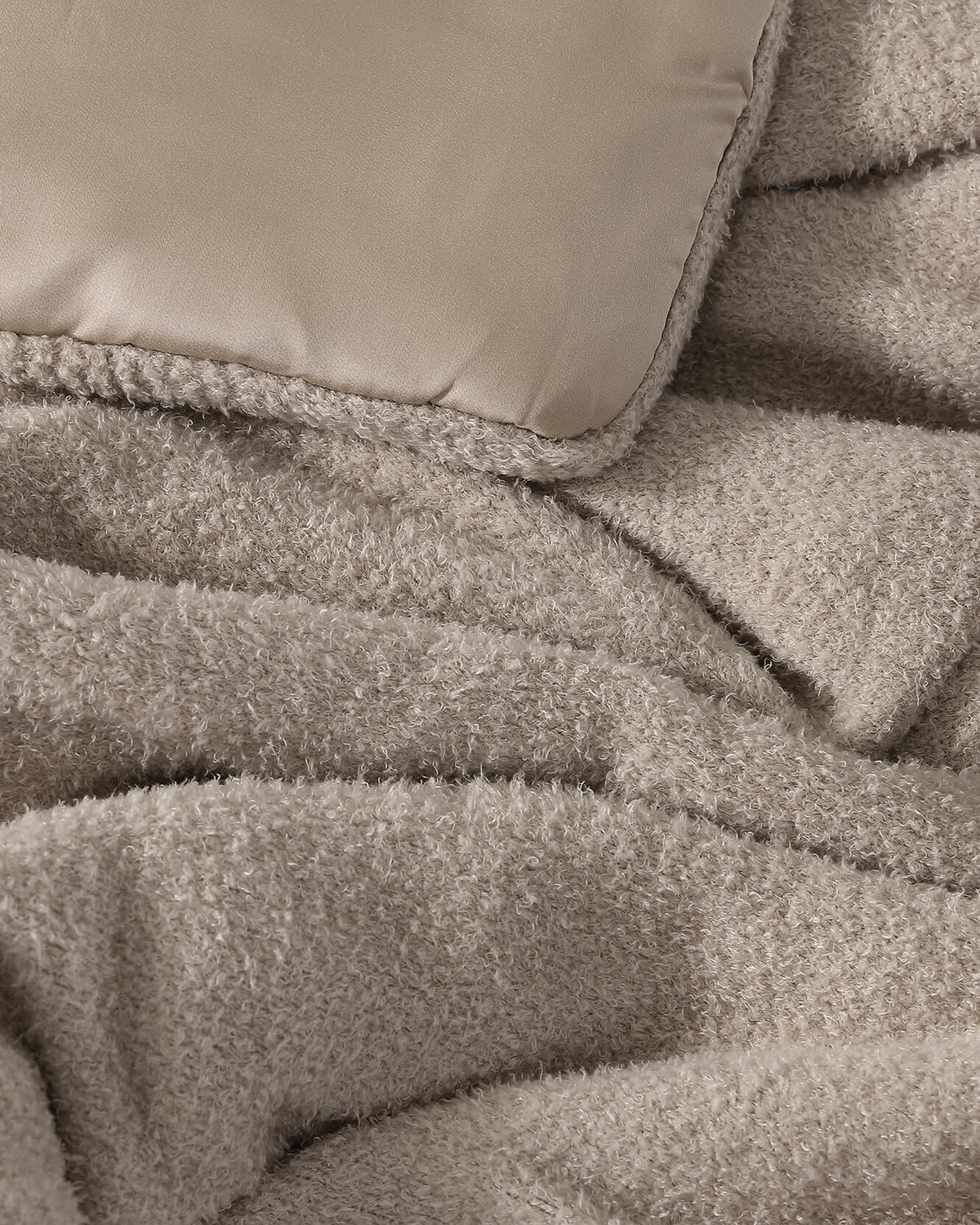 Cloud Cooling Comforter