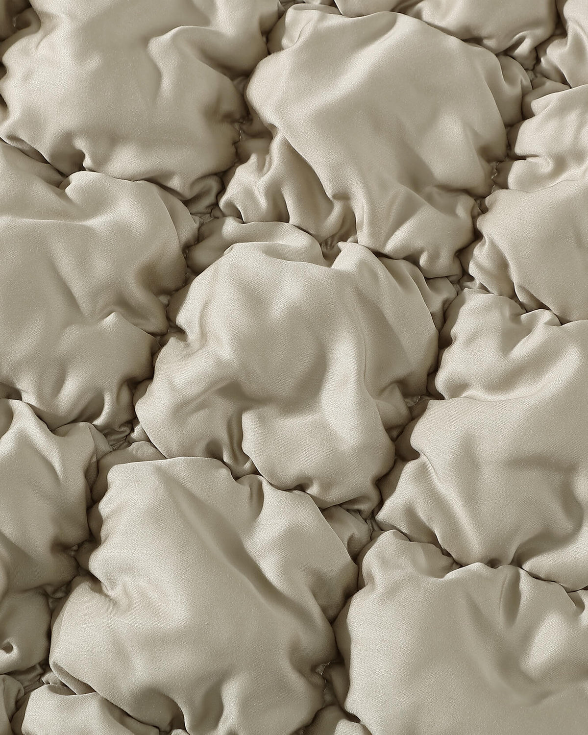 Silky Lyocell Puff Comforter